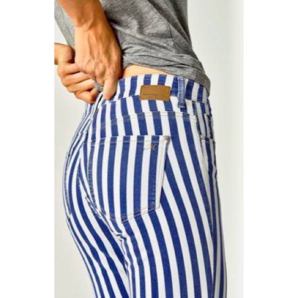TESS SUPER SKINNY IN WHITE STRIPE DENIM